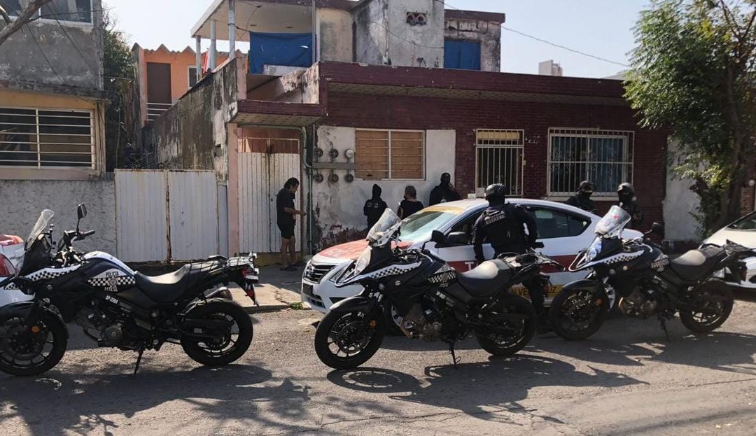La siguen tras retirar dinero del banco y le roban 70 mil