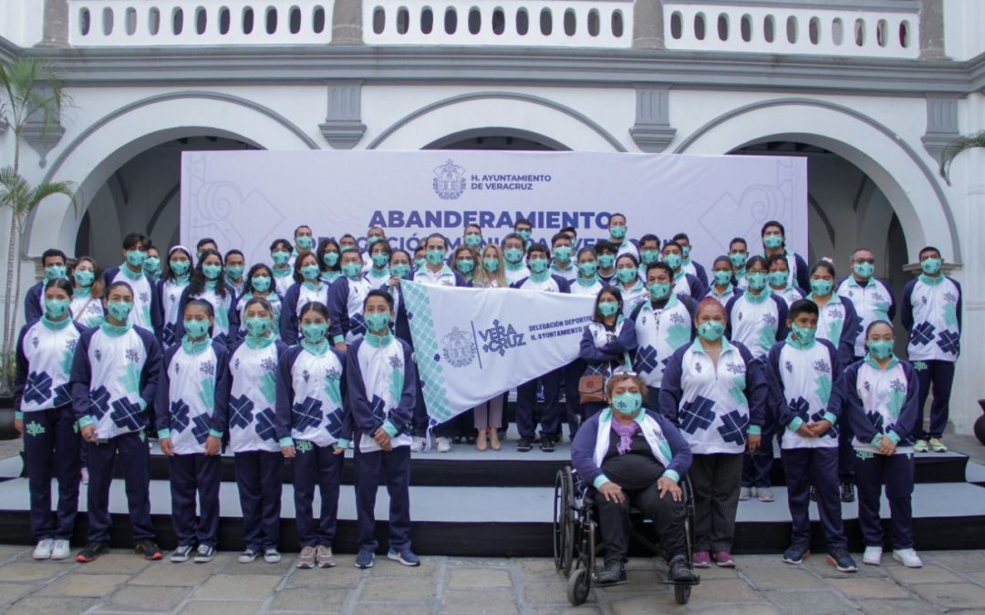 ABANDERAN ATLETAS Y PARAATLETAS VERACRUZANOS