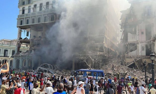 Aumenta a 22 el número de muertes y a 64 los heridos por la explosión del hotel Saratoga en Cuba