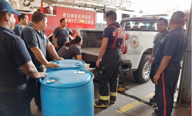 BOMBEROS DE VERACRUZ APOYA INCENDIO EN LA VIGAS