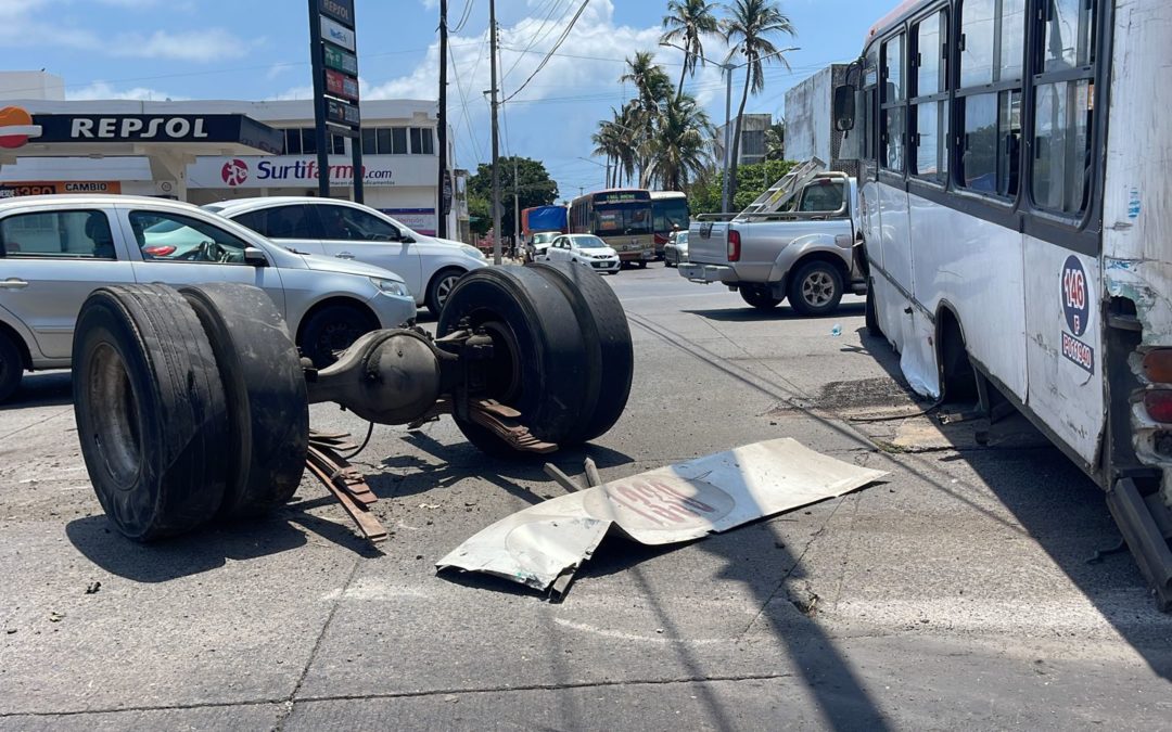 PERIODISTAS LESIONADOS POR EL CAMIONAZO