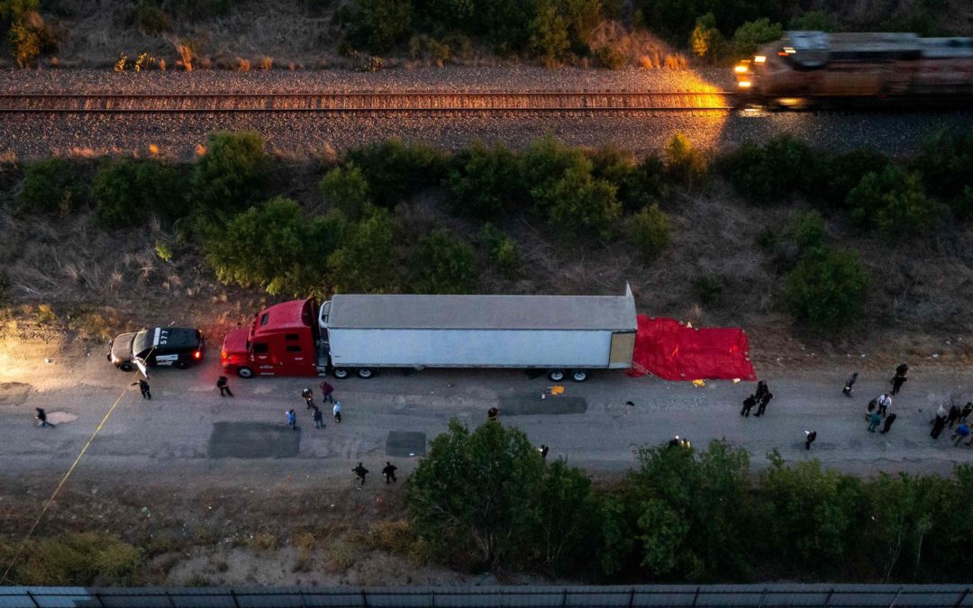 Tráiler con migrantes muertos en Texas no pasó por México, asegura INM