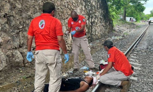 Migrante cae del tren en Veracruz