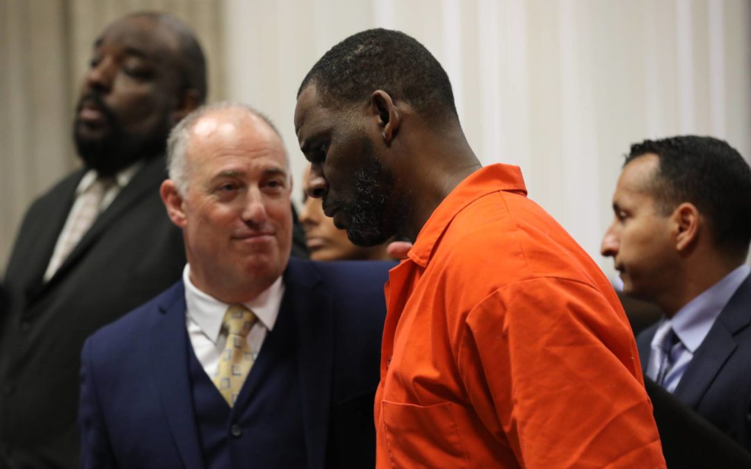 R. Kelly es sentenciado a 30 años de prisión por abuso sexual