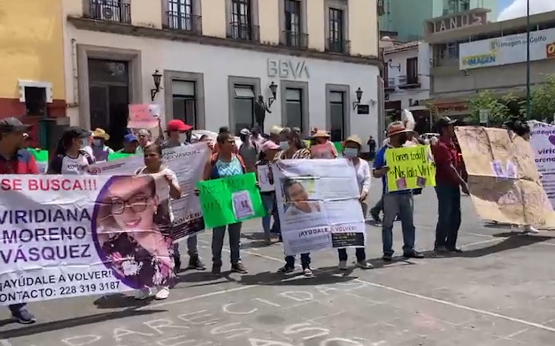 Protestan familiares de Viridiana; joven desaparecida en Cardel (VIDEO)