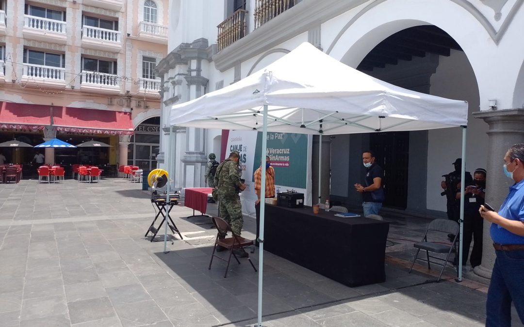 HASTA GRANADAS RECIBIERON EN CAMPAÑA DE CANJE DE ARMAS DE LA SEDENA
