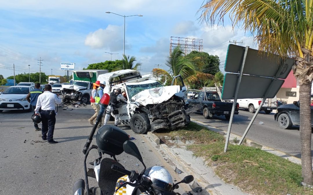 ACCIDENTE DE GUARDIA NACIONAL DEJA 2 PERSONAS HERIDAS EN CANCÚN