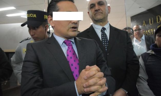 Poder Judicial podría reinstalar a Winckler como fiscal y pagarle salarios caídos