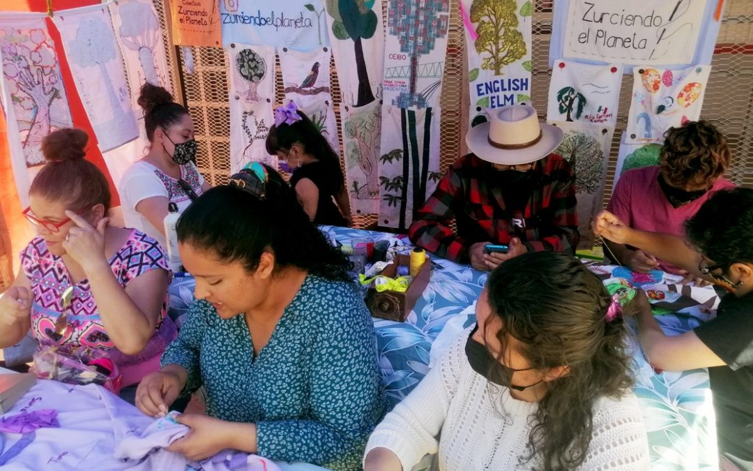 Bordan en lienzos nombres de víctimas de feminicidio en Zacatecas