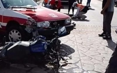 Veracruz: Dos personas lesionadas en aparatoso choque automovilístico