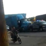 BALACERA ENTRE POLICIAS Y TRAILEROS (video)