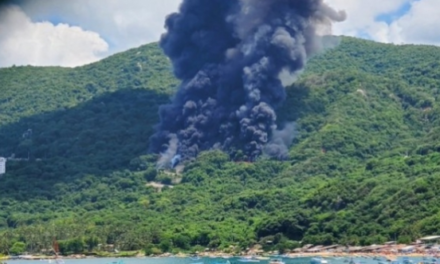 Explota pipa de combustible sobre Av. Escénica de Acapulco