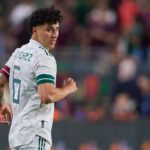Jorge Sánchez pasa exámenes con el Ajax pero regresará a México