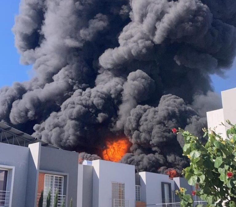 INCENDIO EN FABRICA DE QUIMICOS EN TLAQUEPAQUE