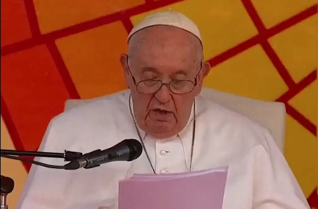 El Papa Francisco da misa en República Democrática