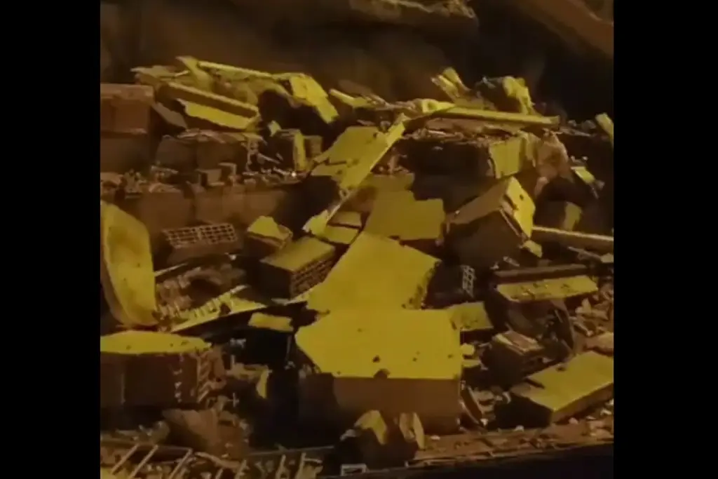 1256415xeu20230205214702