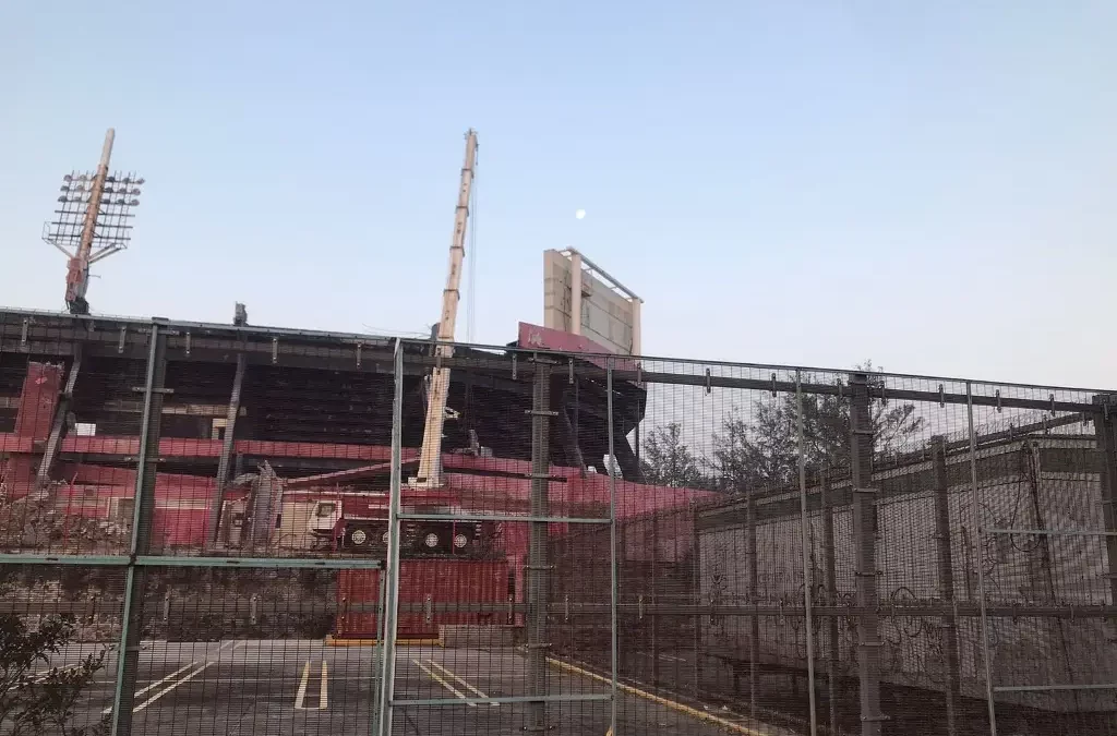 SUSPENDEN OBRA EN EL PIRATA FUENTE