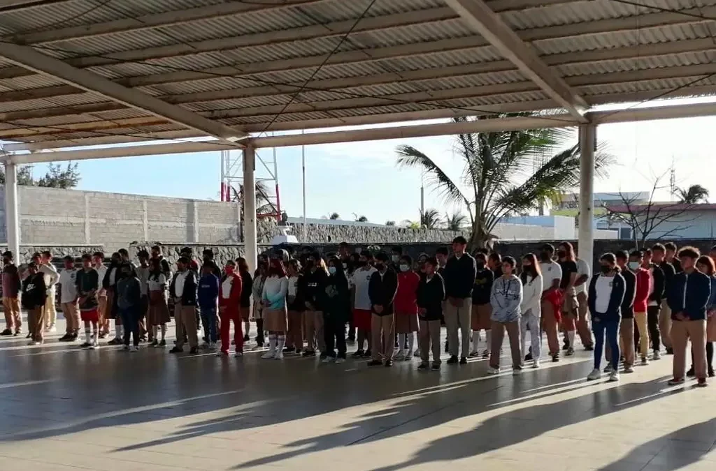 RINDEN HOMENAJE A PABLO PEREZ KURI «EL COLEGA»