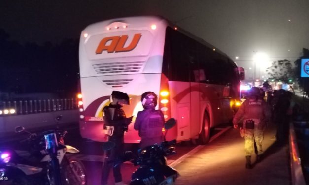 HIEREN DE UN BALAZO A CHÓFER DE AU EN ASALTO