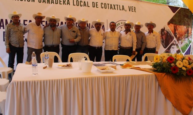 CELEBRA GANADERA DE COTAXTLA ASAMBLEA ANUAL
