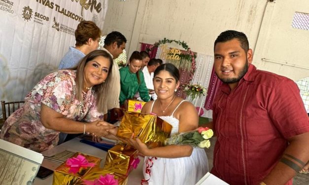 MÁS DE 30 PAREJAS CONTRAEN MATRIMONIO EN LAS BODAS COLECTIVAS DE TLALIXCOYAN 2023