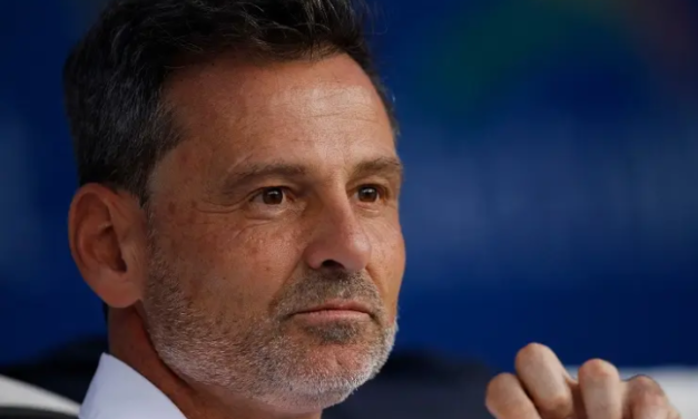 Contrato del técnico de México sujeto a rendimiento