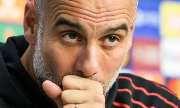 Guardiola da la cara tras los problemas que enfrenta el Manchester City