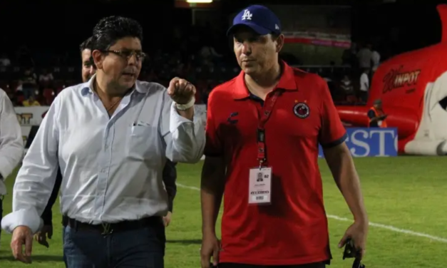 Fidel Kuri asegura que recuperará a los Tiburones Rojos de Veracruz