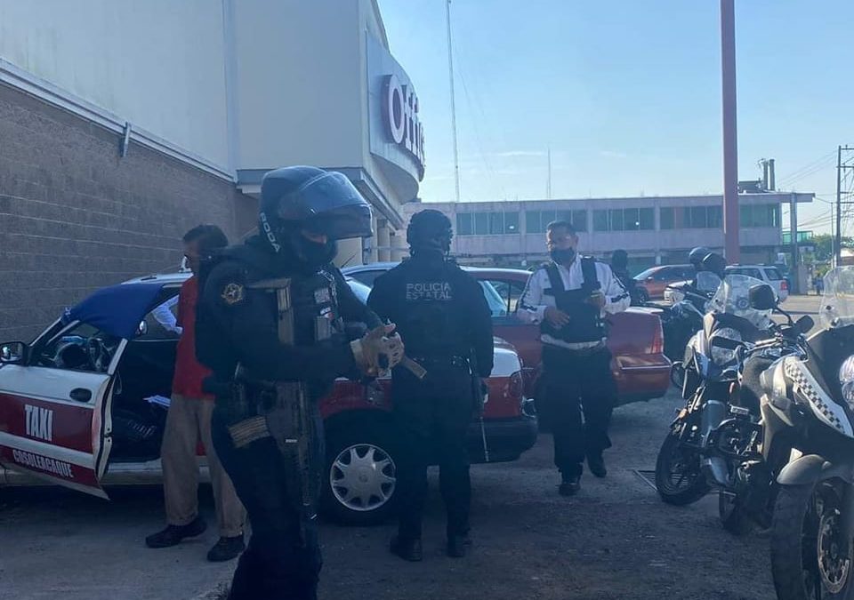 ASALTAN CON VIOLENCIA A TRABAJADOR DE POLLERIA FRENTE A SUCURSAL BANCARIA.