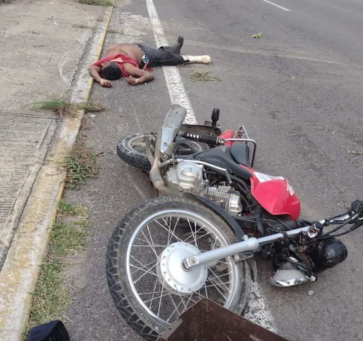 MUERE REPARTIDOR TRAS DERRAPAR EN LA RIVIERA VERACRUZANA