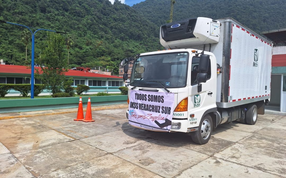 Entrega IMSS Veracruz Sur cuatro toneladas de ayuda a damnificados de inundación en Zongolica