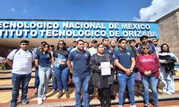ESTUDIANTES DEL ITO PIDEN A TRANSPORTISTAS RESPETAR DESCUENTOS