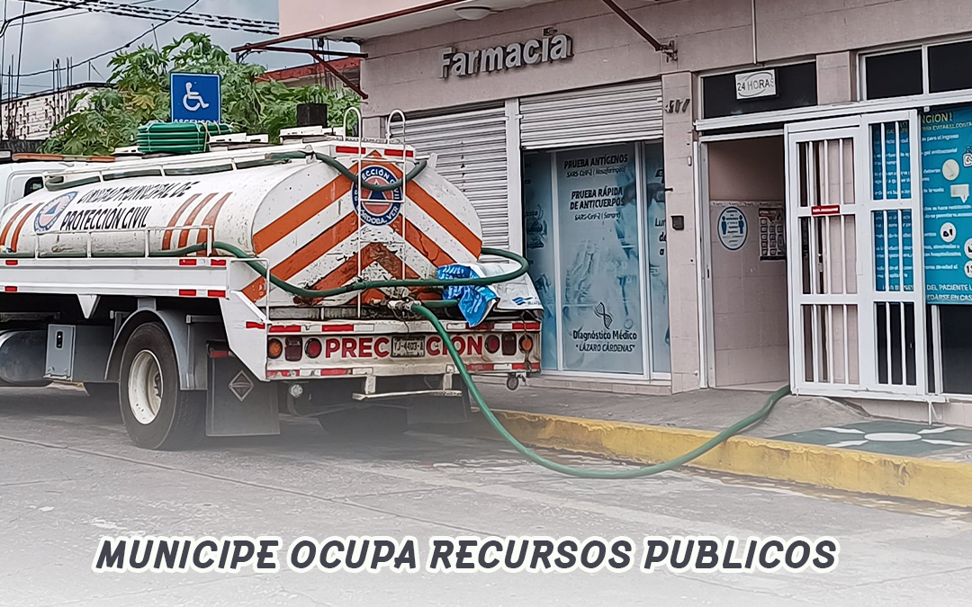 PIPA DE PROTECCIÓN CIVIL ABASTECE DE AGUA AL HOSPITAL PROPIEDAD DEL ALCALDE DE CORDOBA