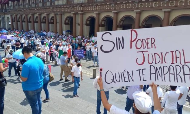 MARCHA DE EMPLEADOS DE LA PJF EN XALAPA