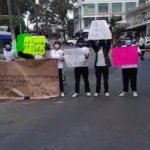 Estudiantes del CBTis 13 bloquearon avenidas de Xalapa para exigir la destitución de la directora