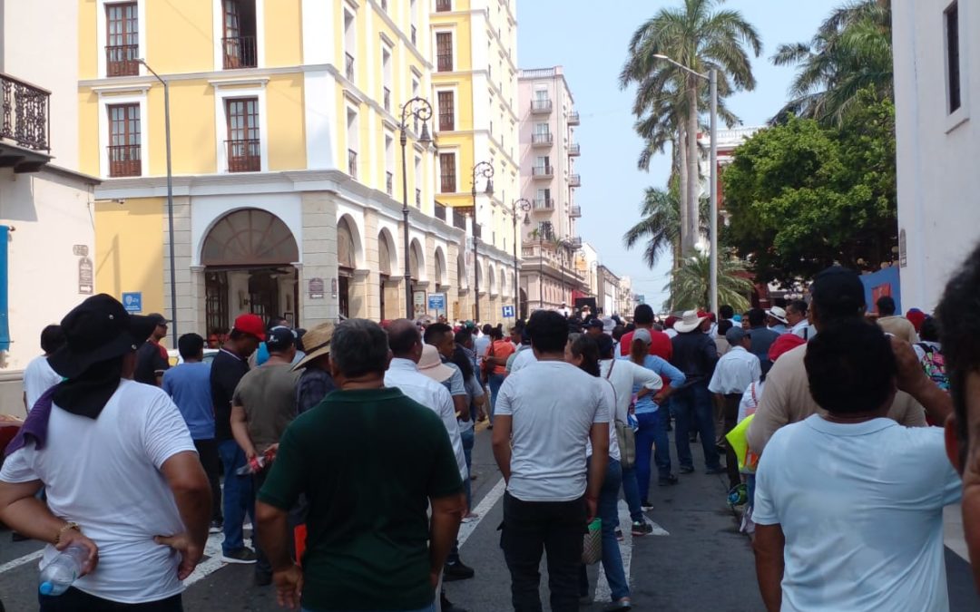 EX SINDICALIZADOS DEL SAS MARCHAN EN EL DÍA DEL TRABAJO Y RECLAMAN JUSTICIA