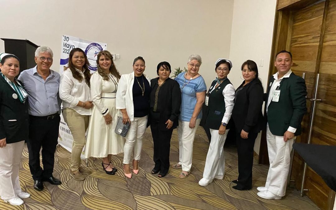 GALARDONAN A MAS DE 30 ENFERMERAS