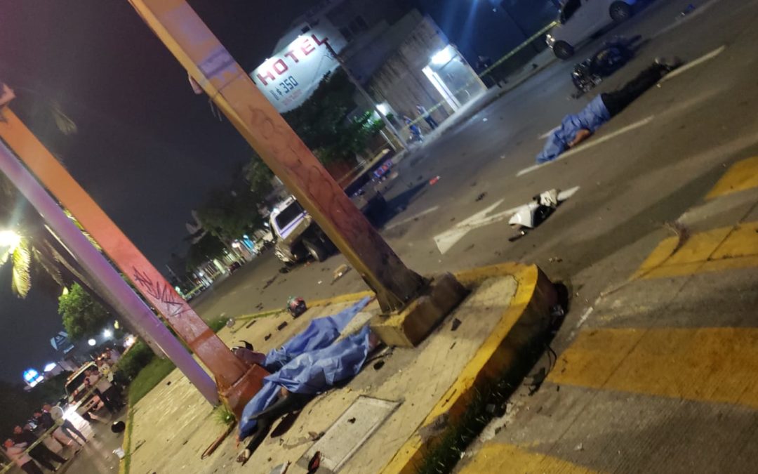 ERAN POLICÍAS MUNICIPALES LOS QUE FALLECIERON (VIDEO) TRAS ACCIDENTE EN EL CENTRO DE VERACRUZ