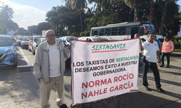 TAXISTAS APOYAN Y PIDEN A GOBERNADORA ROCIO NAHLE ATIENDA PROBLEMAS DEL SECTOR
