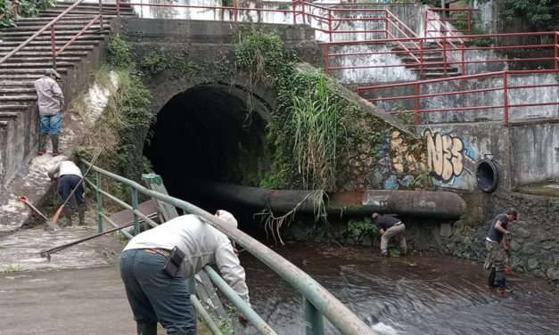 LIMPIEZA DE ANDADORES MARGINALES DEL RIO TAJALATE EN SAN ANDRES TUXTLA