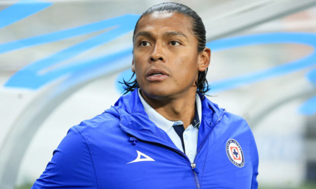 Joel Huiqui dirigirá al Cruz Azul de forma interina tras la salida de su técnico