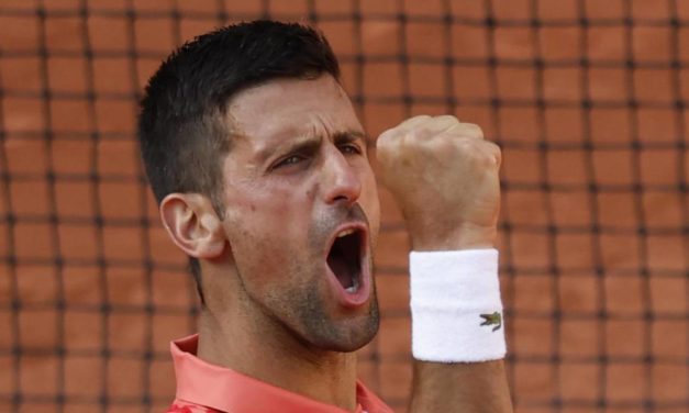 Djokovic elimina a Alcaraz y avanza a semifinales del Abierto de Australia