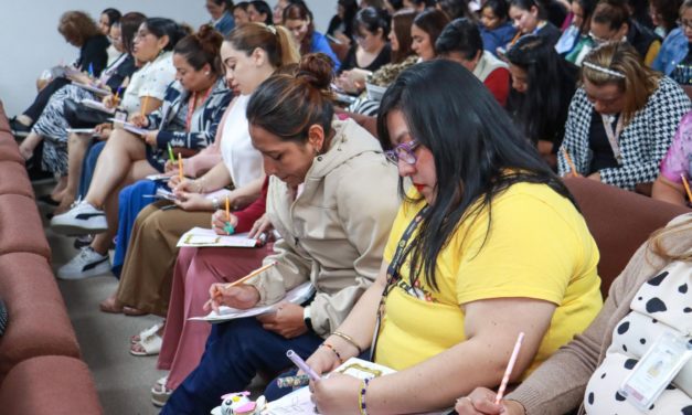 Más de 120 servidoras públicas participan en taller de empoderamiento