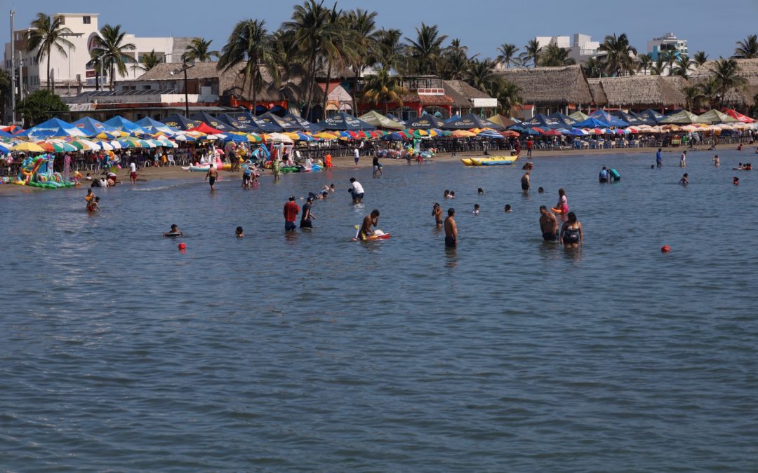 Bajas ventas en Villa del Mar pues turistas traen tortas y cervezas de sus casas
