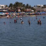 Bajas ventas en Villa del Mar pues turistas traen tortas y cervezas de sus casas