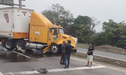 SE IMPACTAN TRÁILERES