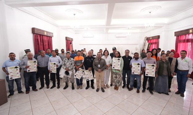 𝐂𝐫𝐞𝐝𝐞𝐧𝐜𝐢𝐚𝐥𝐢𝐳𝐚𝐧 𝐚 𝐦𝐢𝐞𝐦𝐛𝐫𝐨𝐬 𝐝𝐞𝐥 𝐜𝐨𝐦𝐢𝐭é 𝐜𝐨𝐦𝐮𝐧𝐢𝐭𝐚𝐫𝐢𝐨 𝐝𝐞 𝐯𝐢𝐝𝐚 𝐬𝐢𝐥𝐯𝐞𝐬𝐭𝐫𝐞 𝐝𝐞 𝐥𝐨𝐬 𝐓𝐮𝐱𝐭𝐥𝐚𝐬.