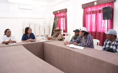 Mediación es solución: Consigue alcaldesa de San Andrés Tuxtla retiro de bloqueo carretero.