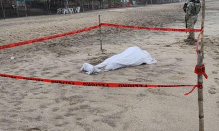 Un turista, muere ahogado en Cazones