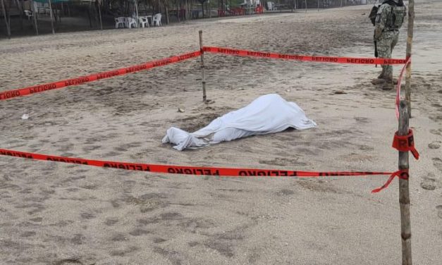 Un turista, muere ahogado en Cazones